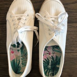 Tommy Bahama fashion sneakers